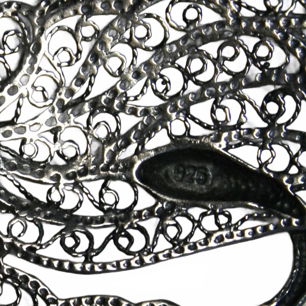 Filigree Swan Pendant in 925 Sterling Silver - Picture 3 of 3
